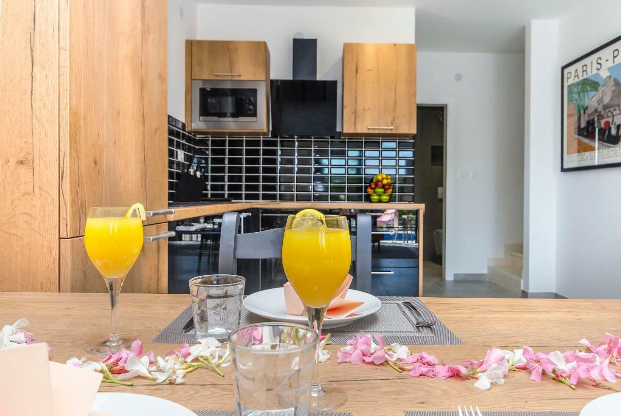 Apartments Villa Adriana II 스리마 외부 사진