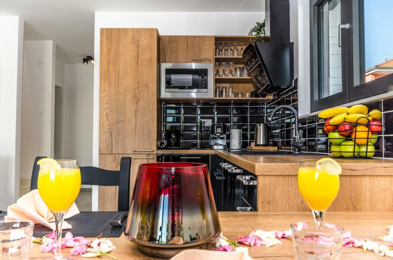 Apartments Villa Adriana II 스리마 외부 사진