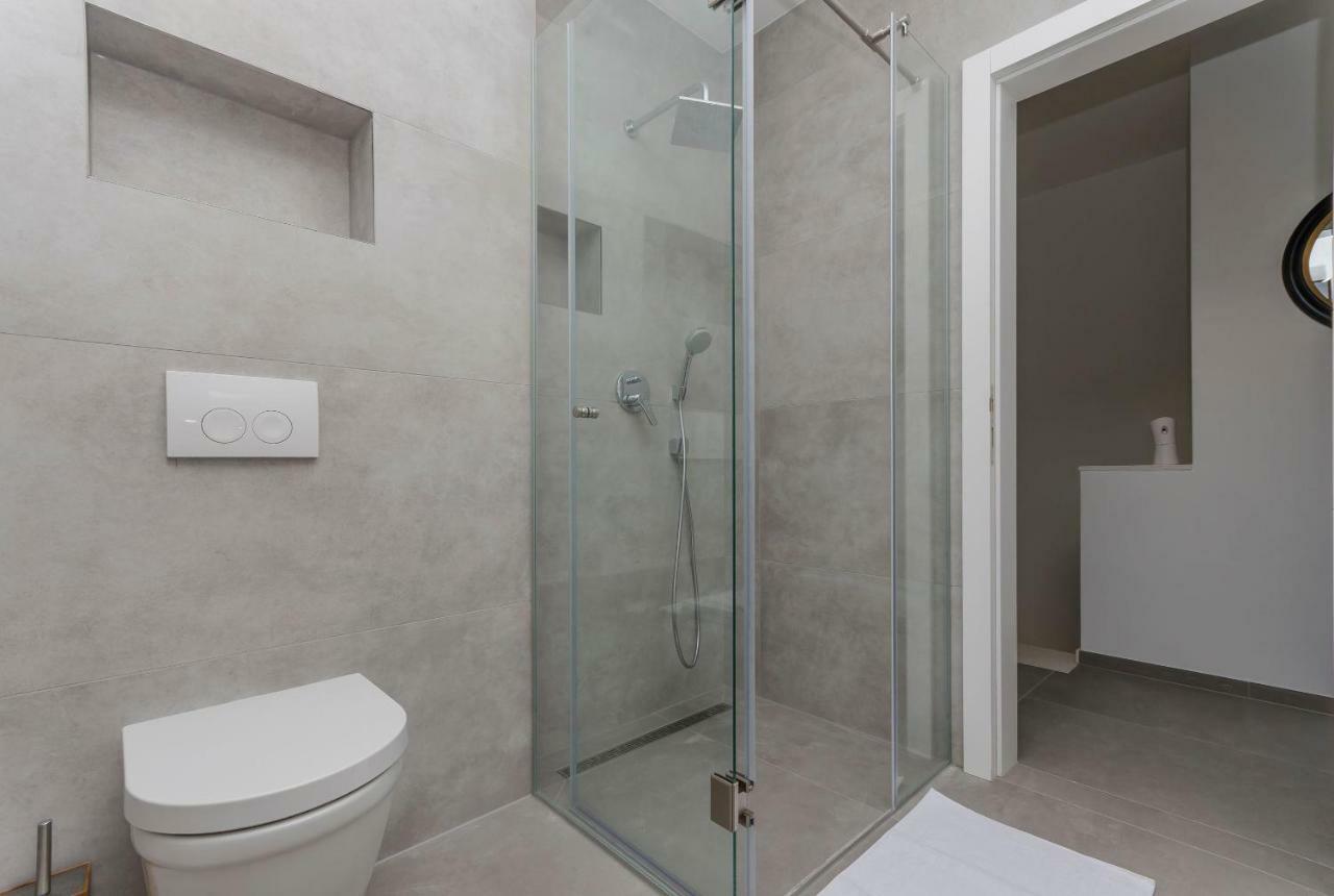 Apartments Villa Adriana II 스리마 외부 사진